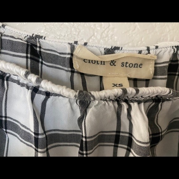 Anthropologie Cloth & Stone Plaid  Off Shoulder XS Top Blouse - Picture 2 of 5